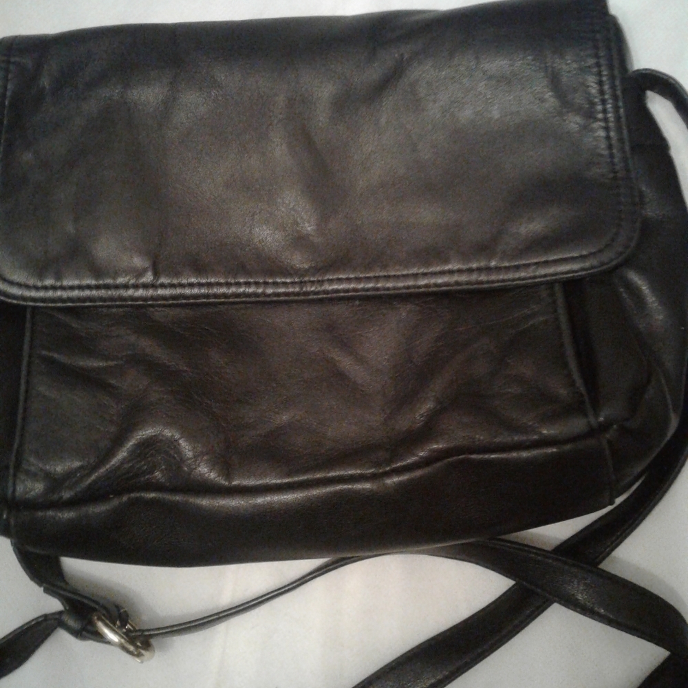 Gianni Bernini Woman's shoulder bag, Black.